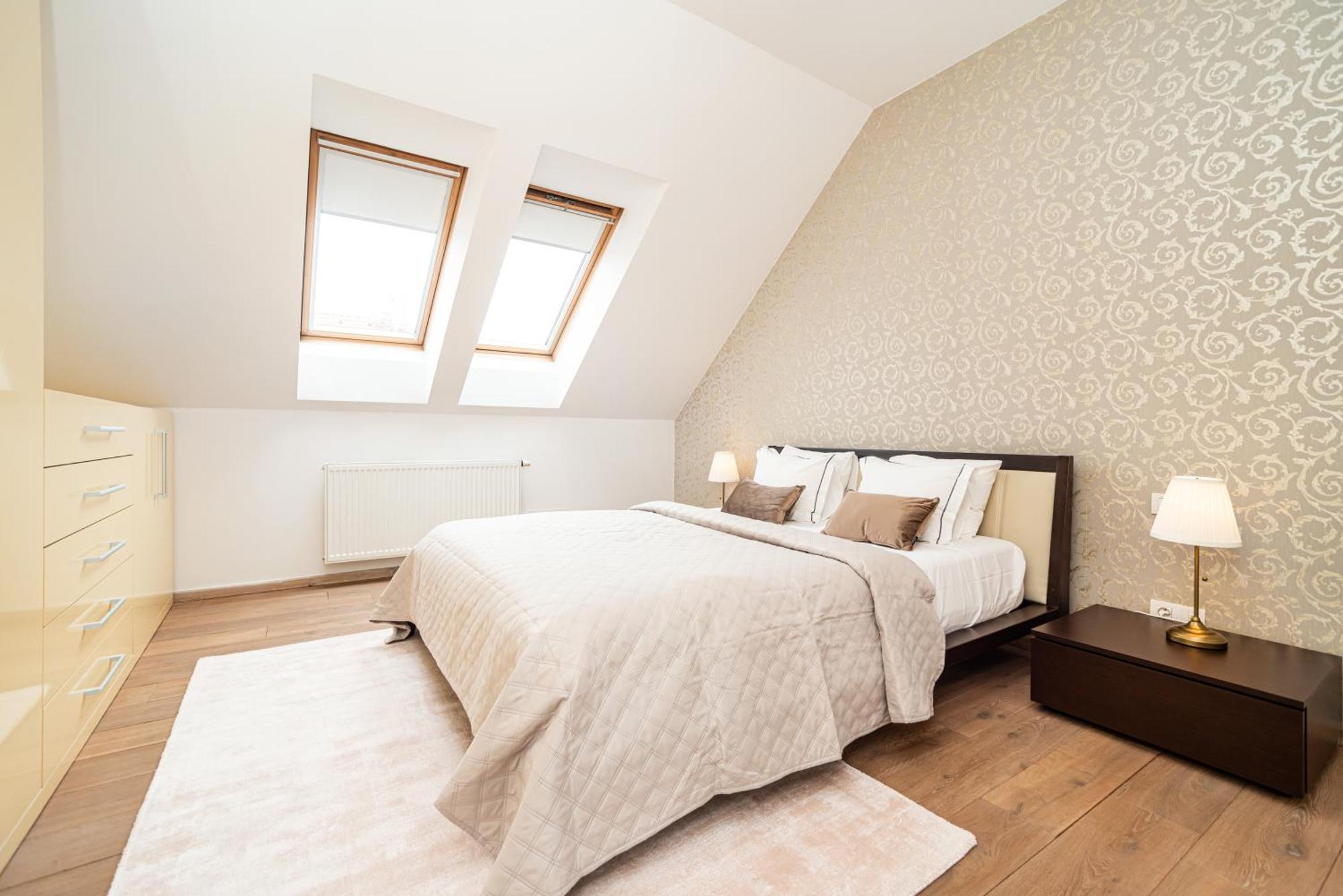 Apartament Large And Stylish In