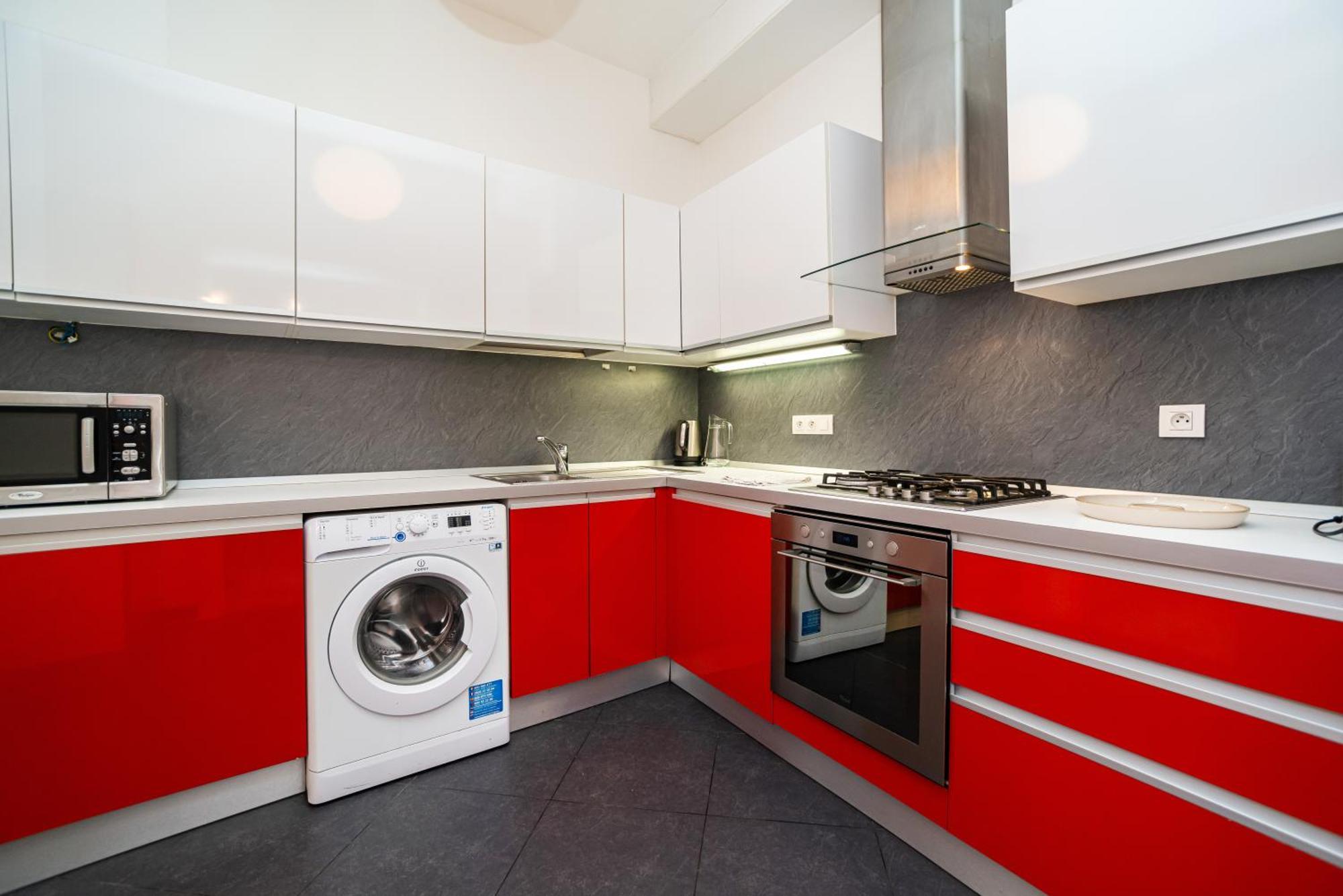 Large And Stylish In Apartment Prague