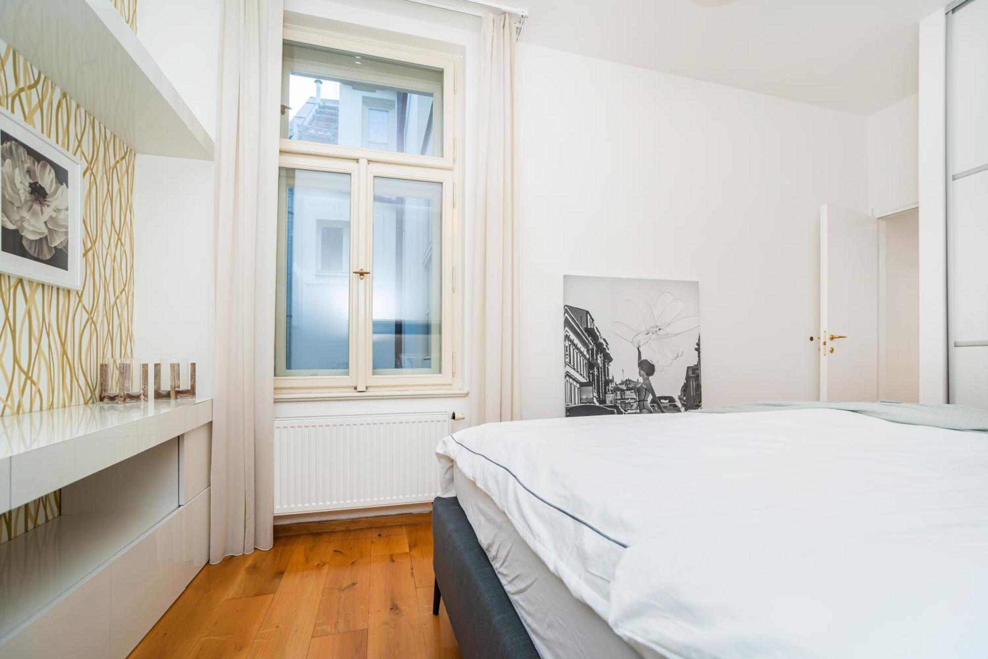 Apartment Large And Stylish In
