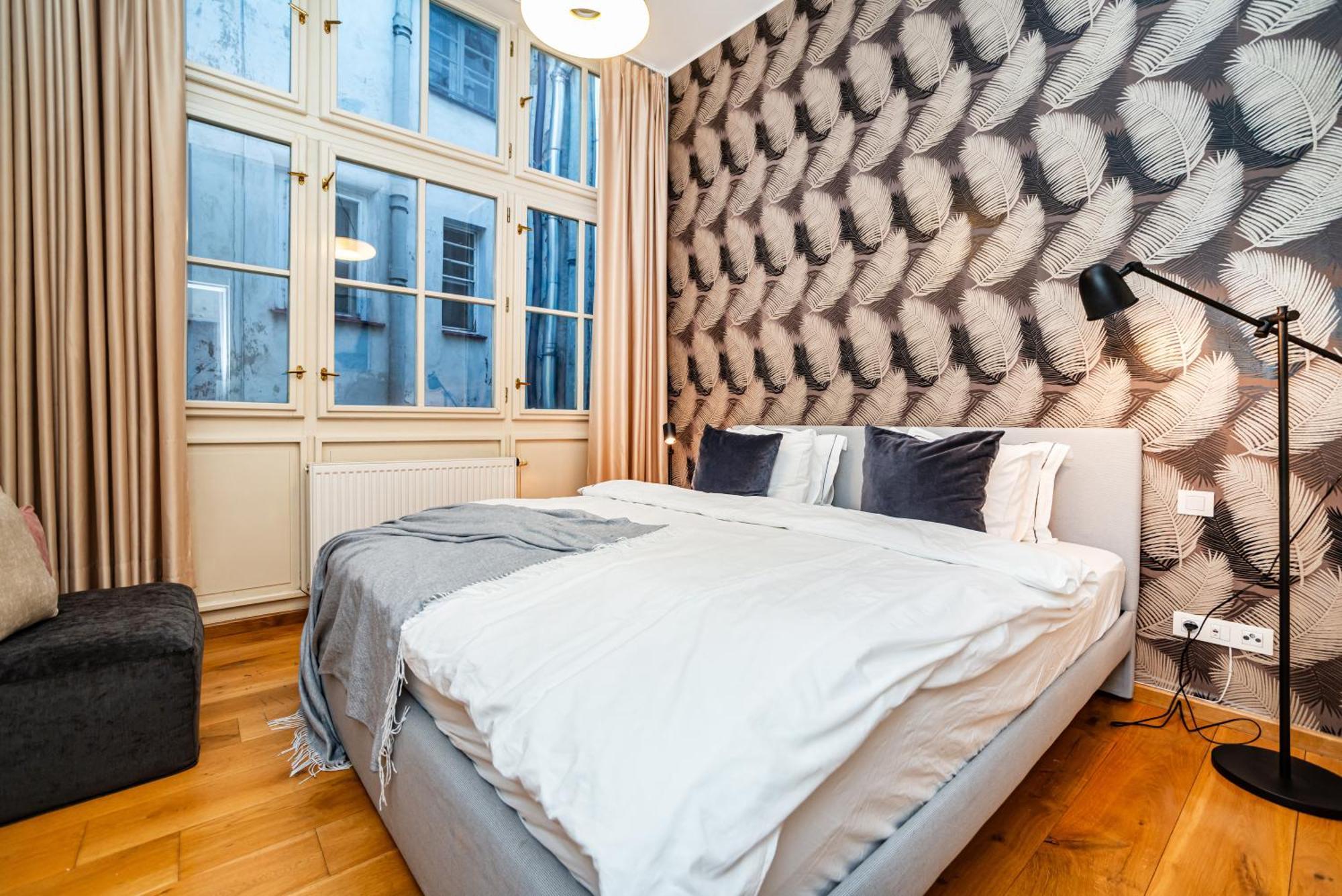Large And Stylish In Apartment Prague